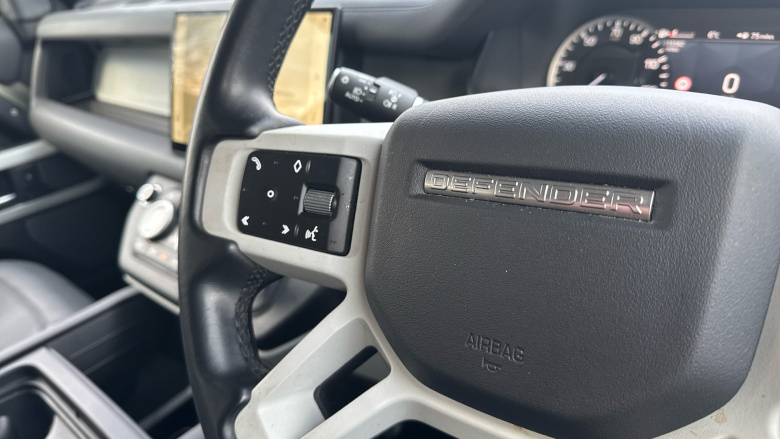 Land Rover Defender 3.0 D250 HSE 90 3dr Auto Diesel Estate